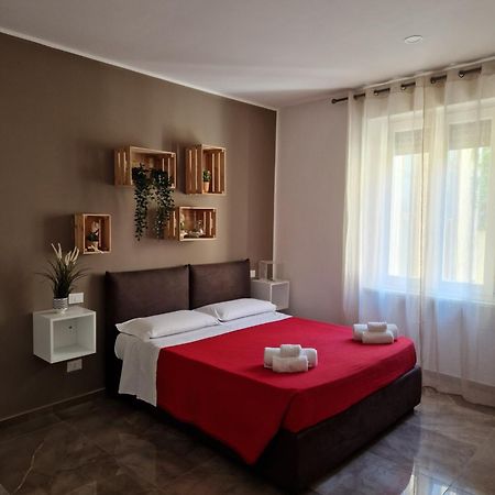 Suebi Rooms And Appartament Термолі Екстер'єр фото