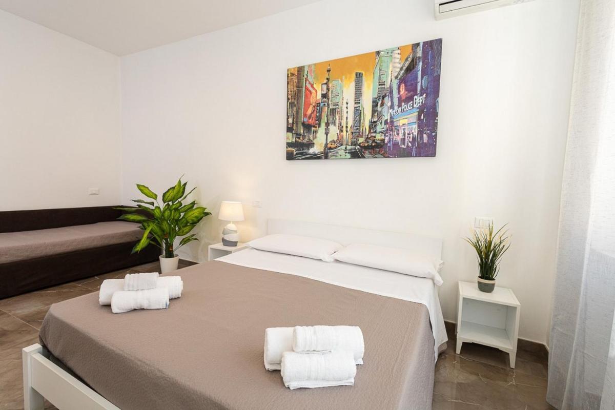 Suebi Rooms And Appartament Термолі Екстер'єр фото