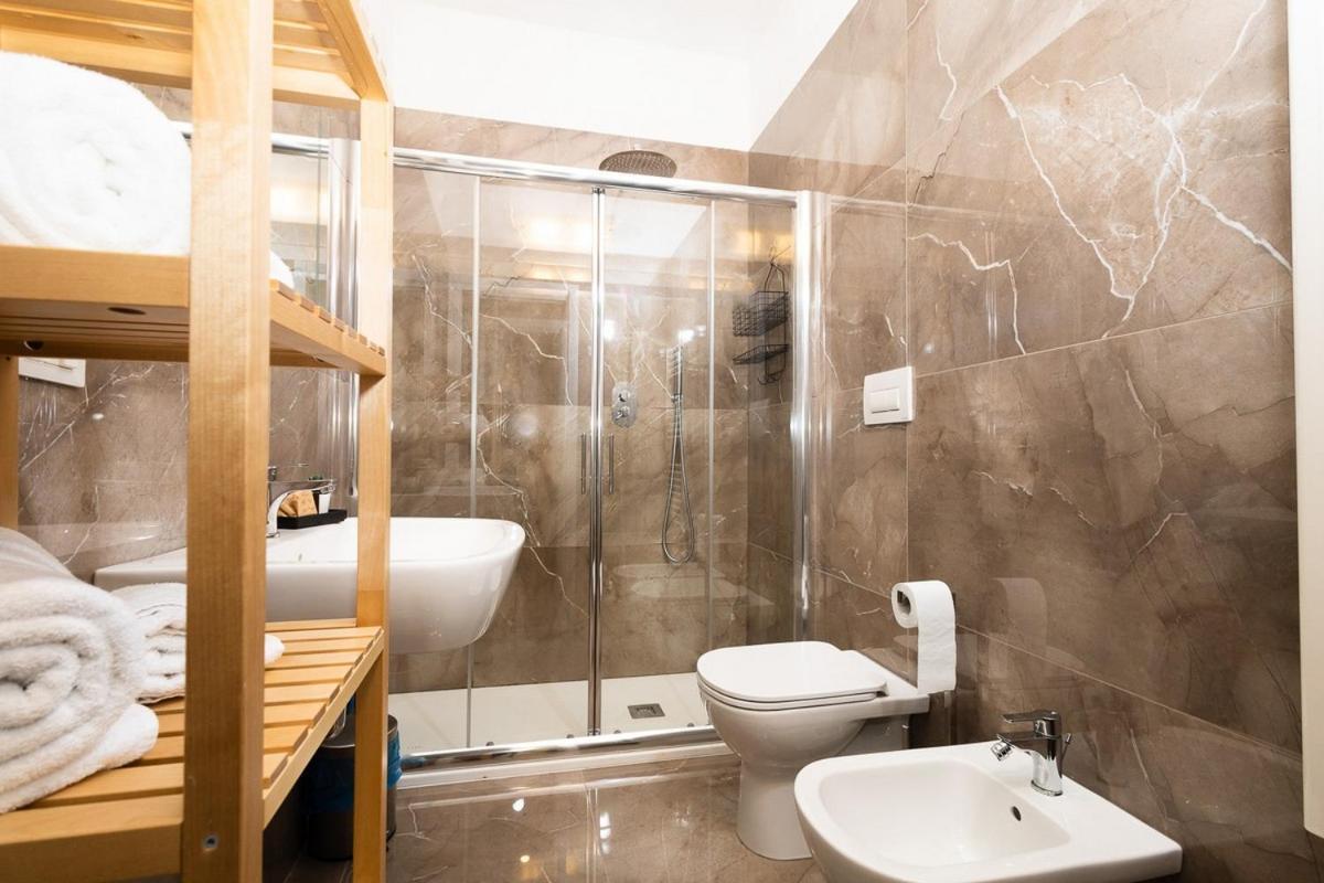 Suebi Rooms And Appartament Термолі Екстер'єр фото