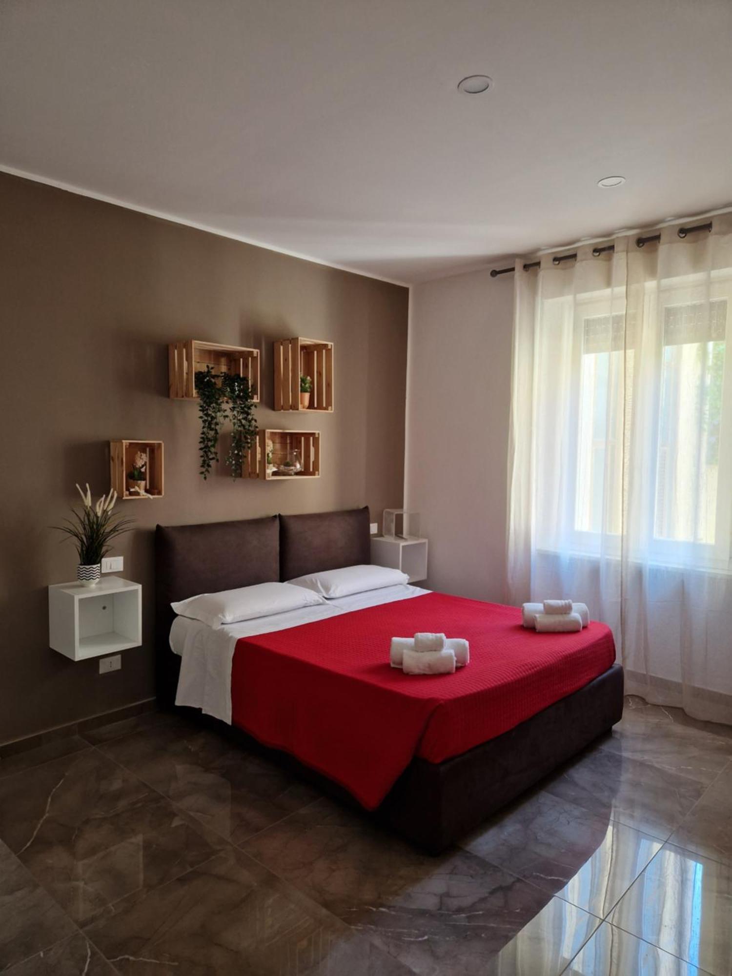 Suebi Rooms And Appartament Термолі Екстер'єр фото