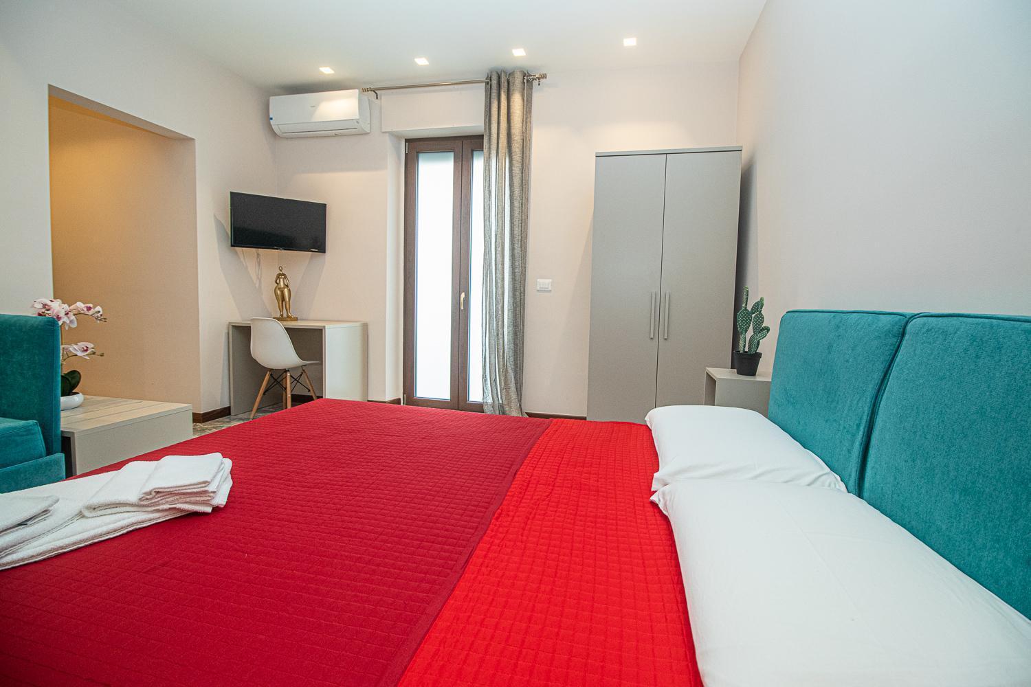 Suebi Rooms And Appartament Термолі Екстер'єр фото
